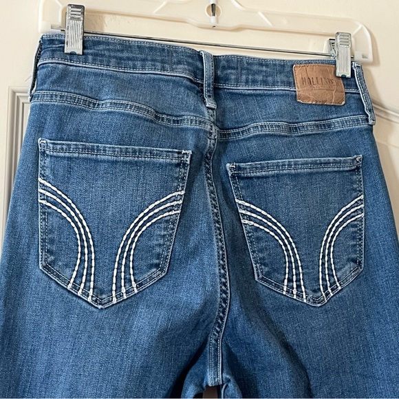 Hollister Curvy High Rise Vintage Style Flare Jeans Stretch Women’s Size 29 - Picture 4 of 15
